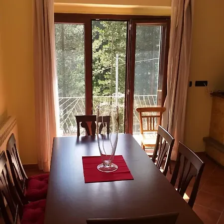 Dimora Nel Bosco Apartment *